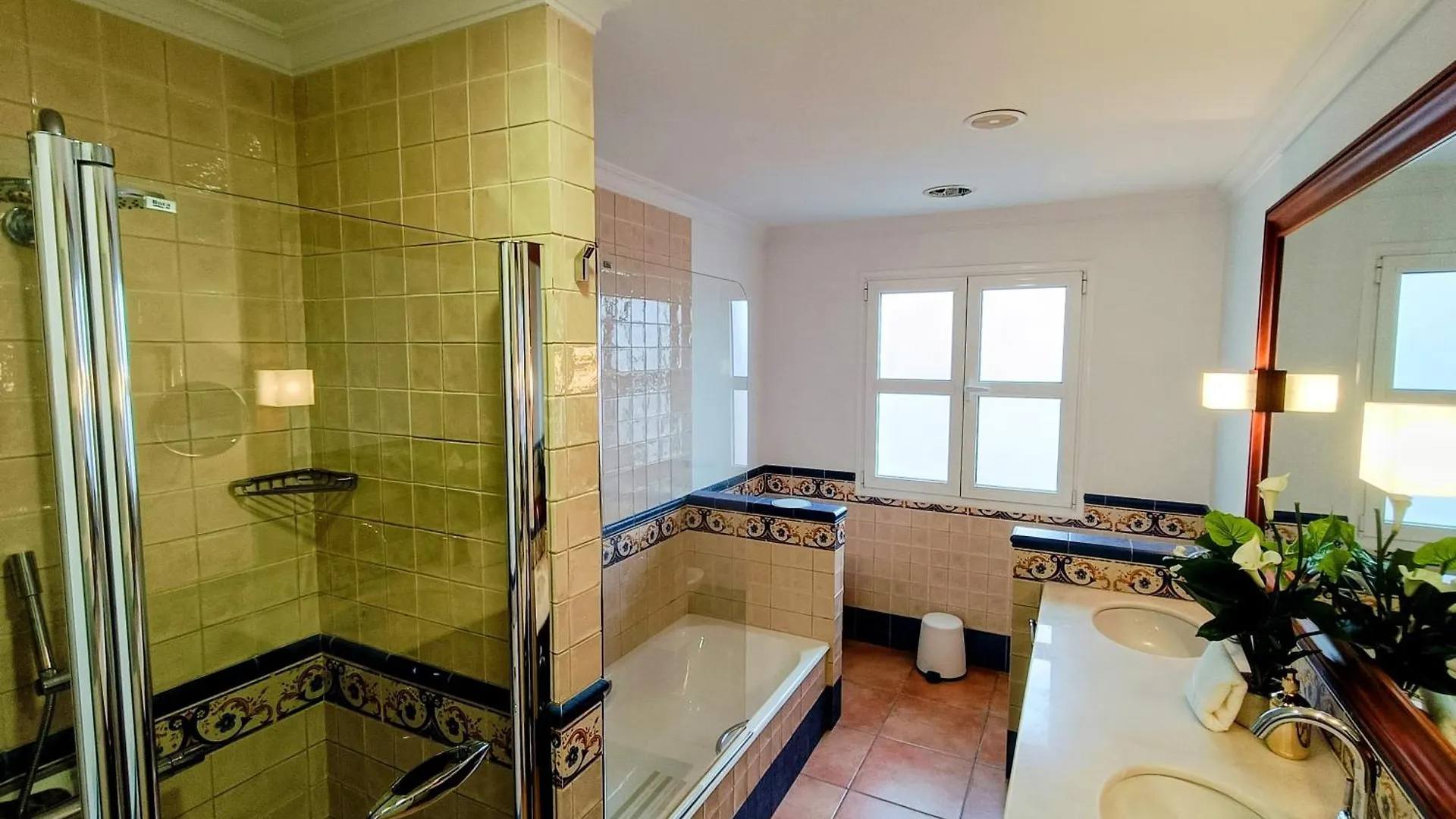 Arguineguin Magnificent 5-Star Very Large Luxury Villa Sea View Jacuzzi And Heated Pool