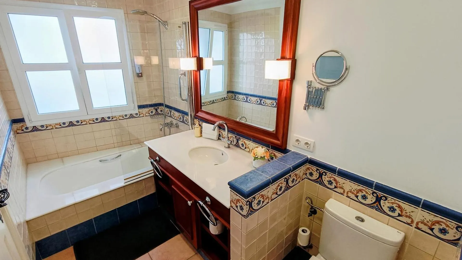 Arguineguin Magnificent 5-Star Very Large Luxury Villa Sea View Jacuzzi And Heated Pool ספרד