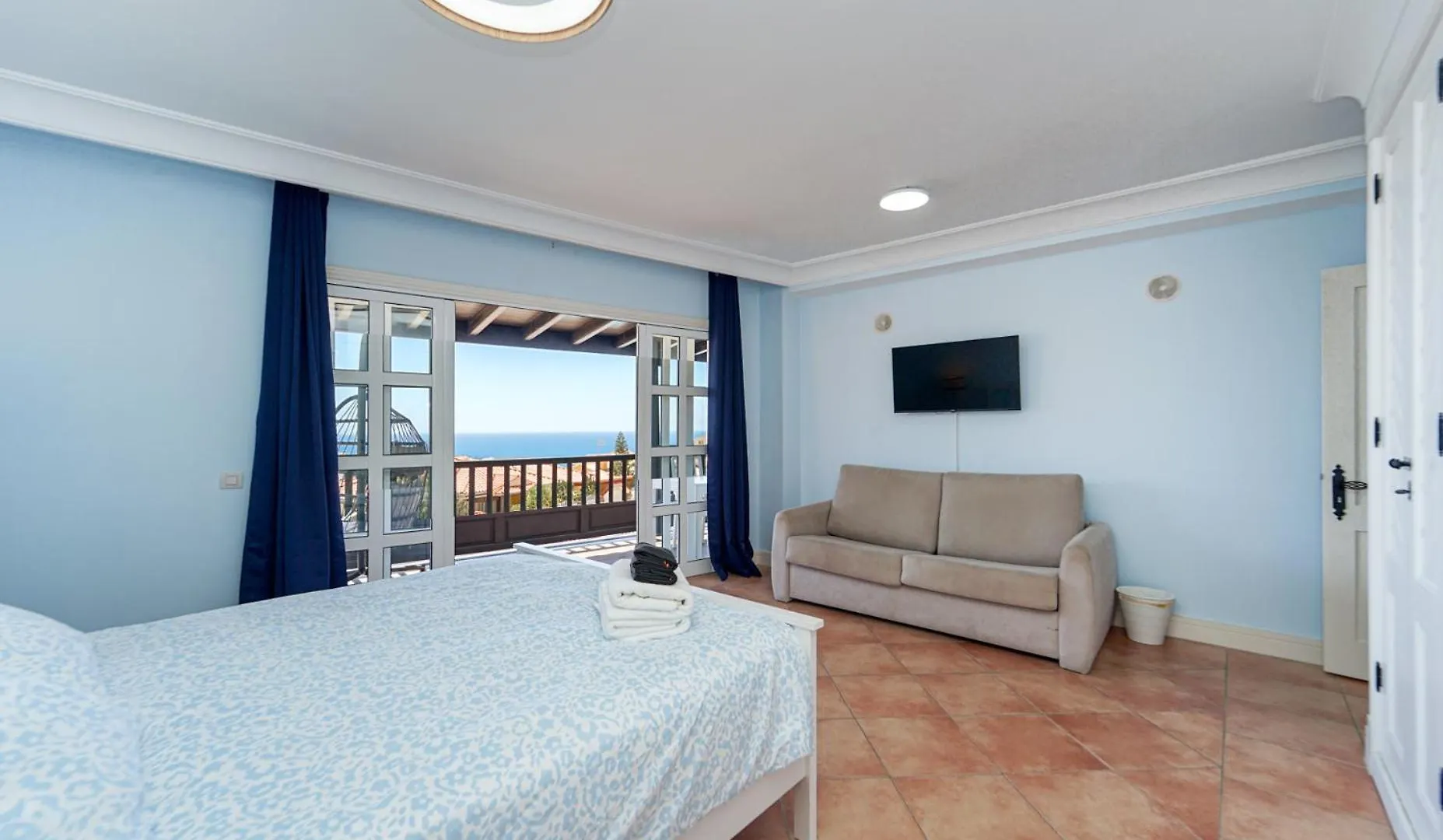 Magnificent 5-Star Very Large Luxury Villa Sea View Jacuzzi And Heated Pool Arguineguin