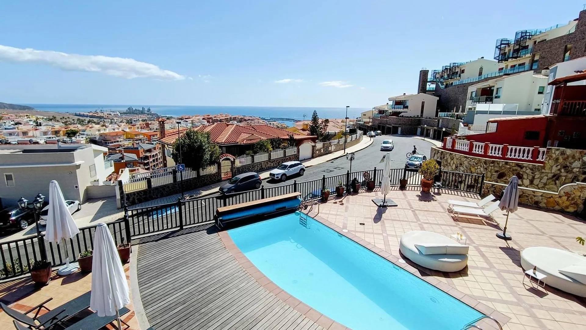 Magnificent 5-Star Very Large Luxury Villa Sea View Jacuzzi And Heated Pool Arguineguin İspanya