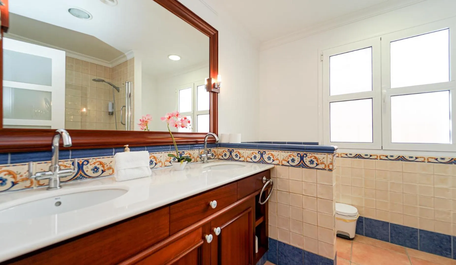 Magnificent 5-Star Very Large Luxury Villa Sea View Jacuzzi And Heated Pool Arguineguin