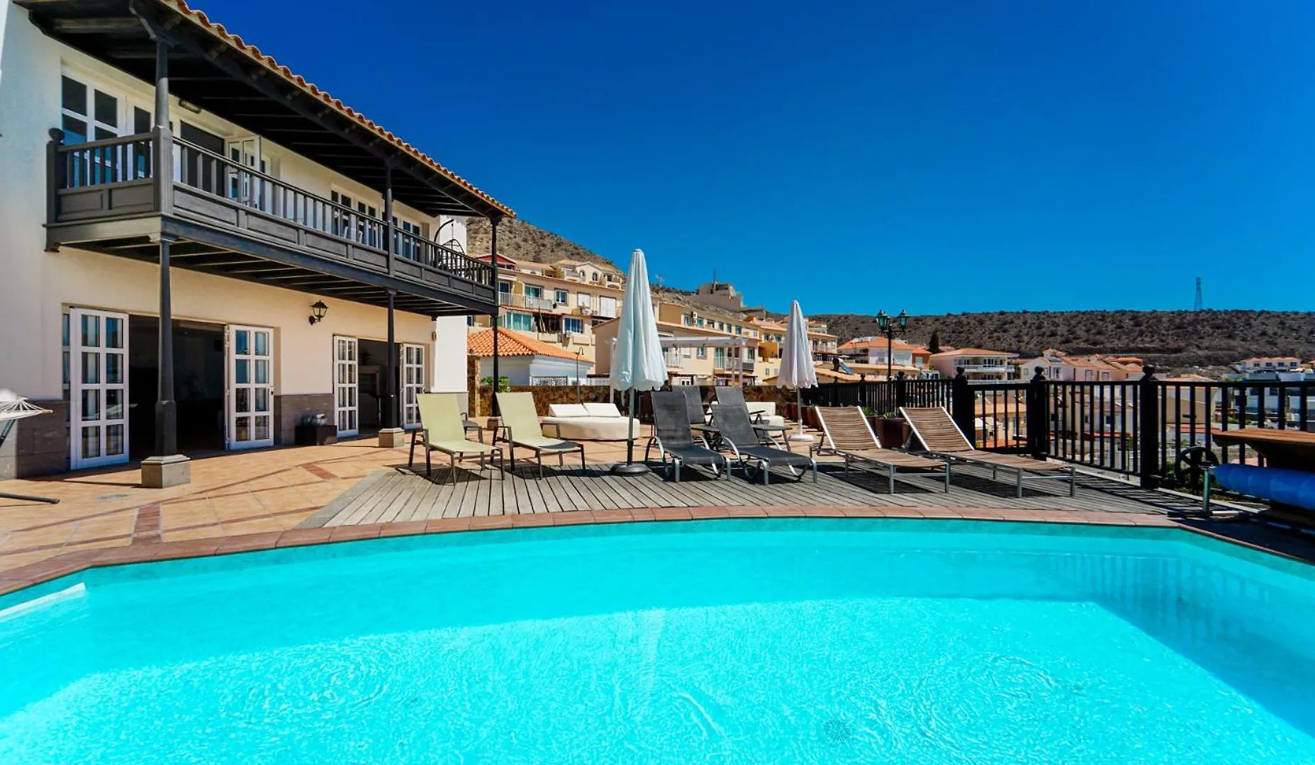 Magnificent 5-Star Very Large Luxury Villa Sea View Jacuzzi And Heated Pool Arguineguin