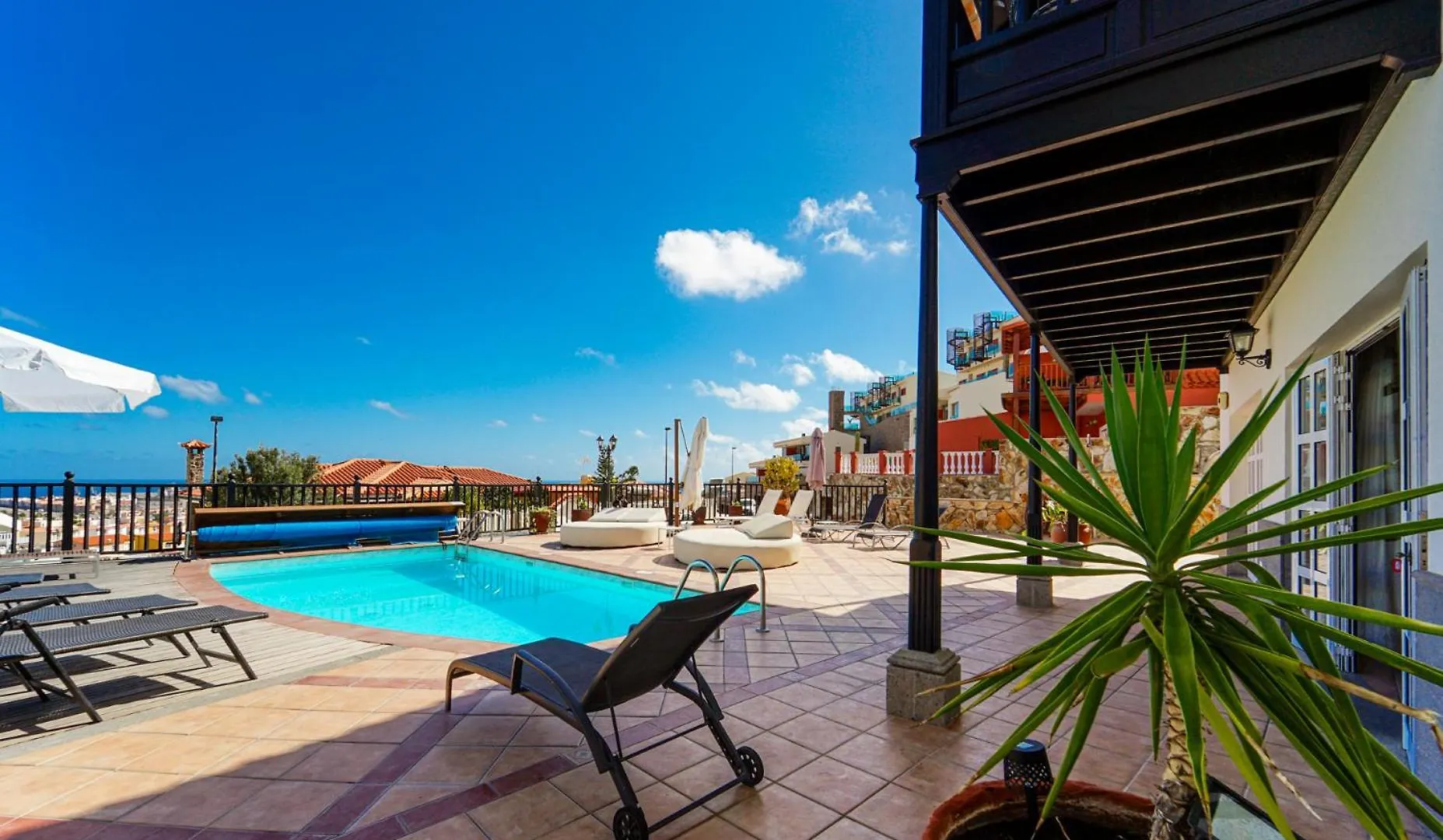 Magnificent 5-Star Very Large Luxury Villa Sea View Jacuzzi And Heated Pool Arguineguin
